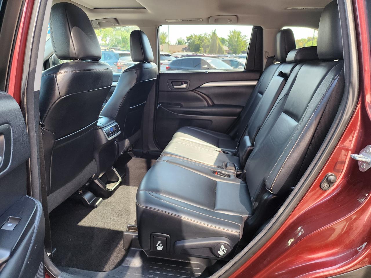 Toyota Highlander XLE AWD V6 2015