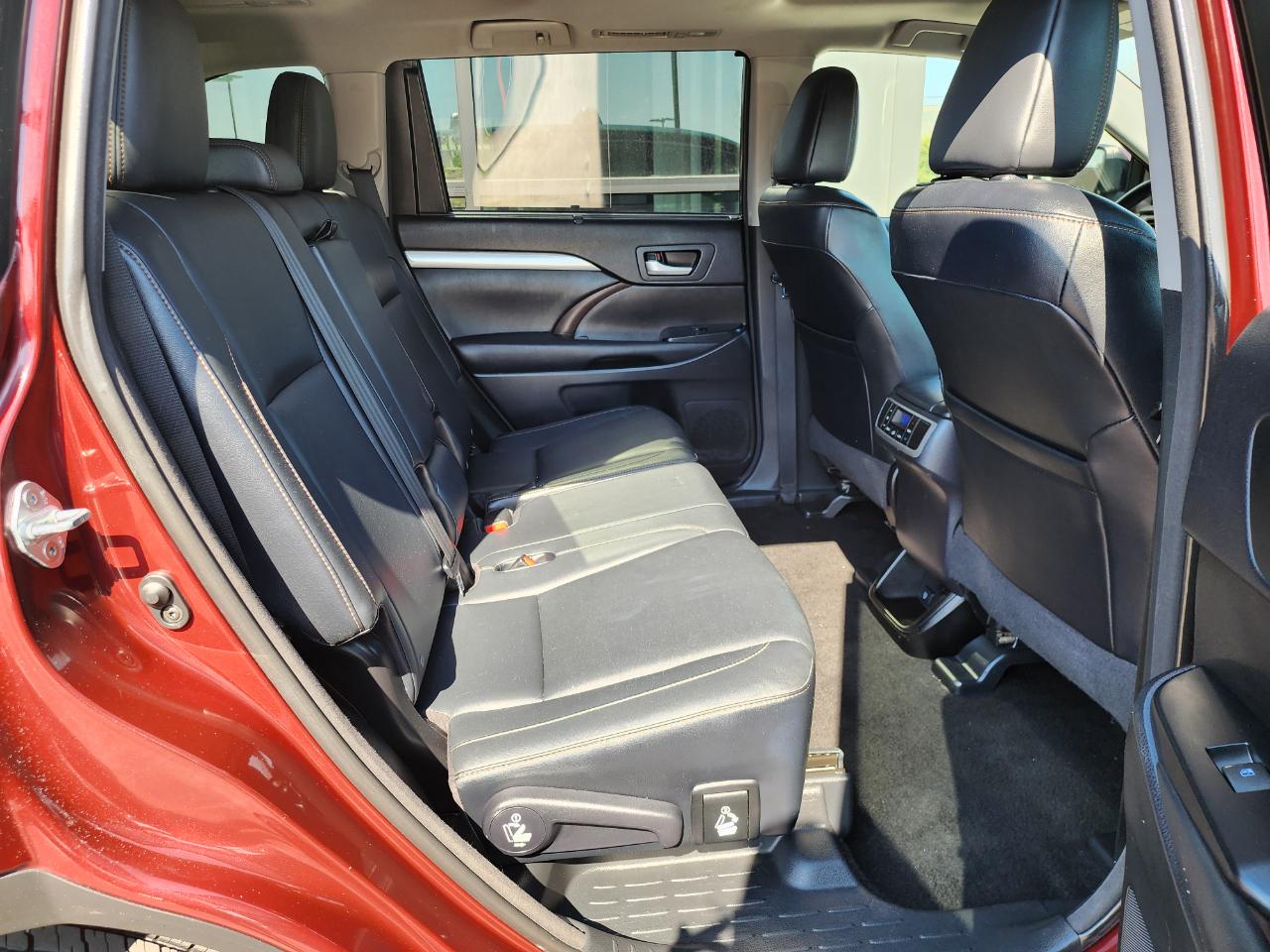 Toyota Highlander XLE AWD V6 2015