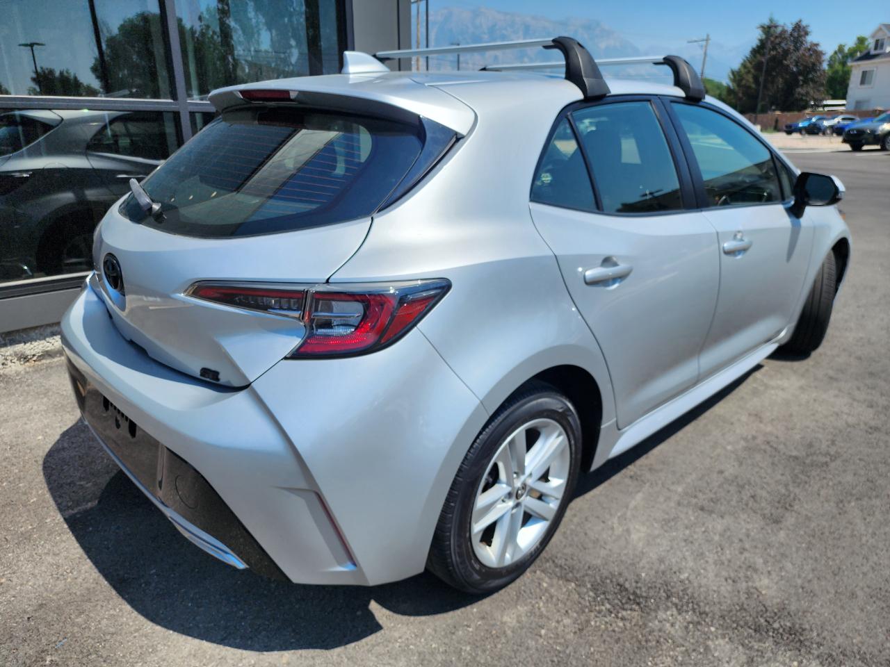 Toyota Corolla SE Hatchback CVT 2021