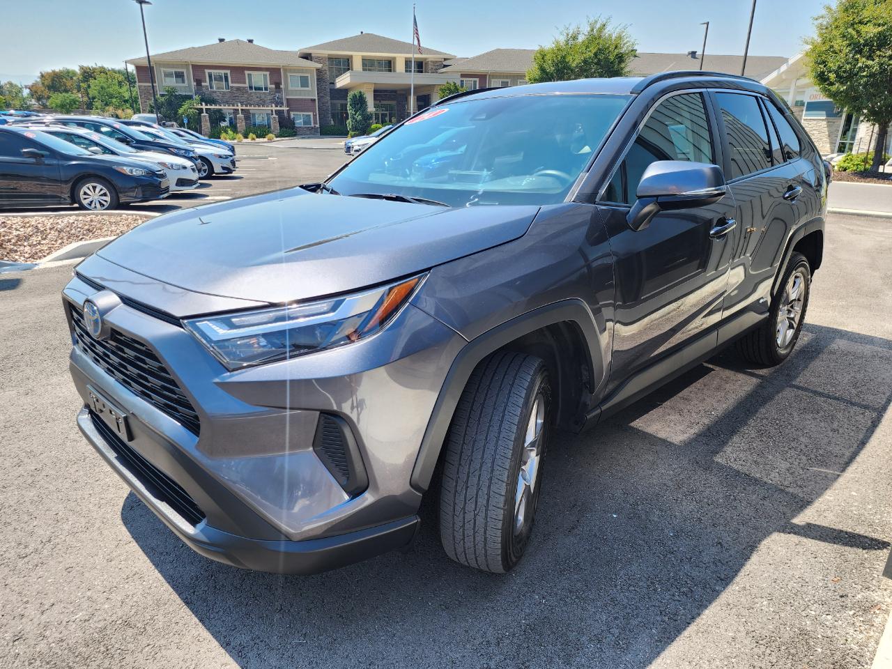 Toyota RAV4 Hybrid XLE 2024