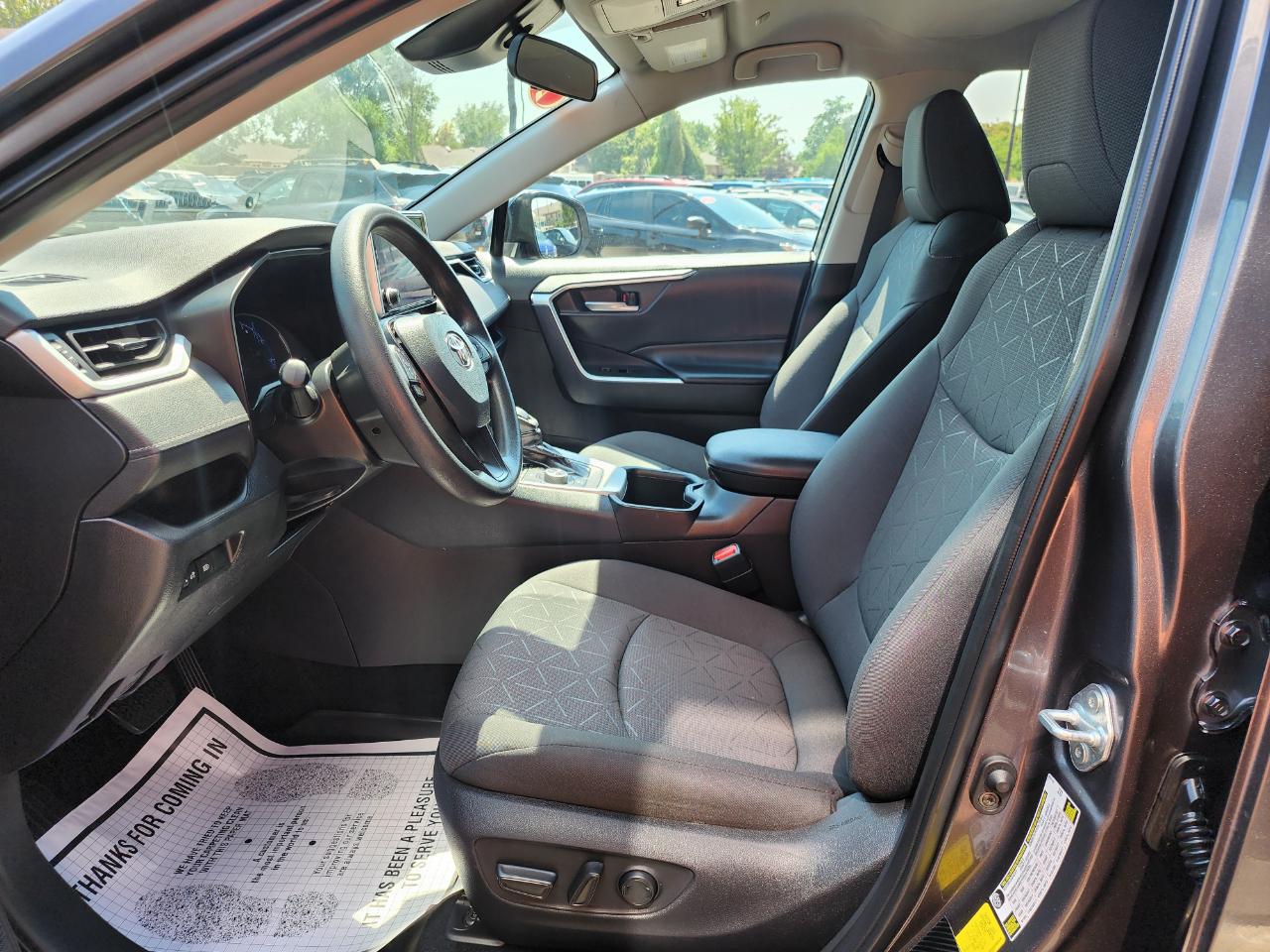 Toyota RAV4 Hybrid XLE 2024