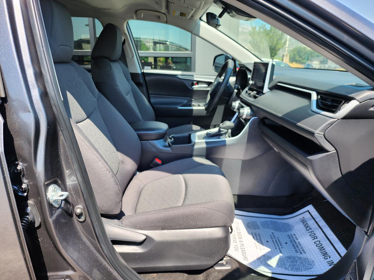 Toyota RAV4 Hybrid XLE 2024