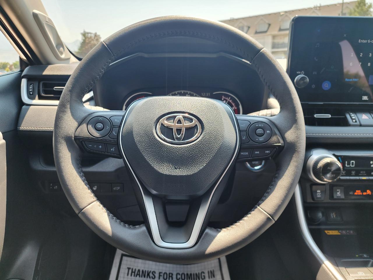 Toyota RAV4 XLE Premium AWD 2025