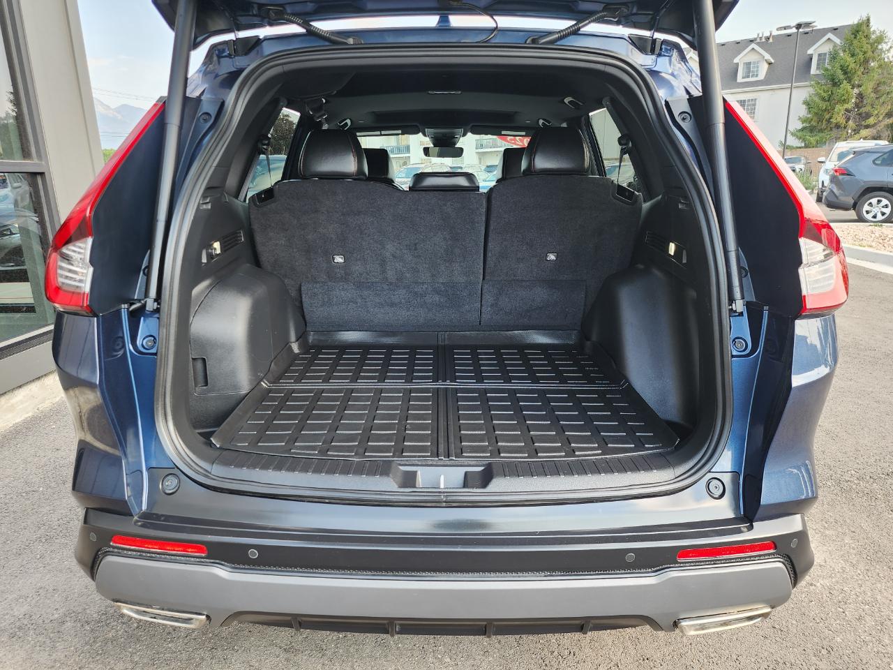 Honda CR-V Hybrid Sport-L AWD 2025