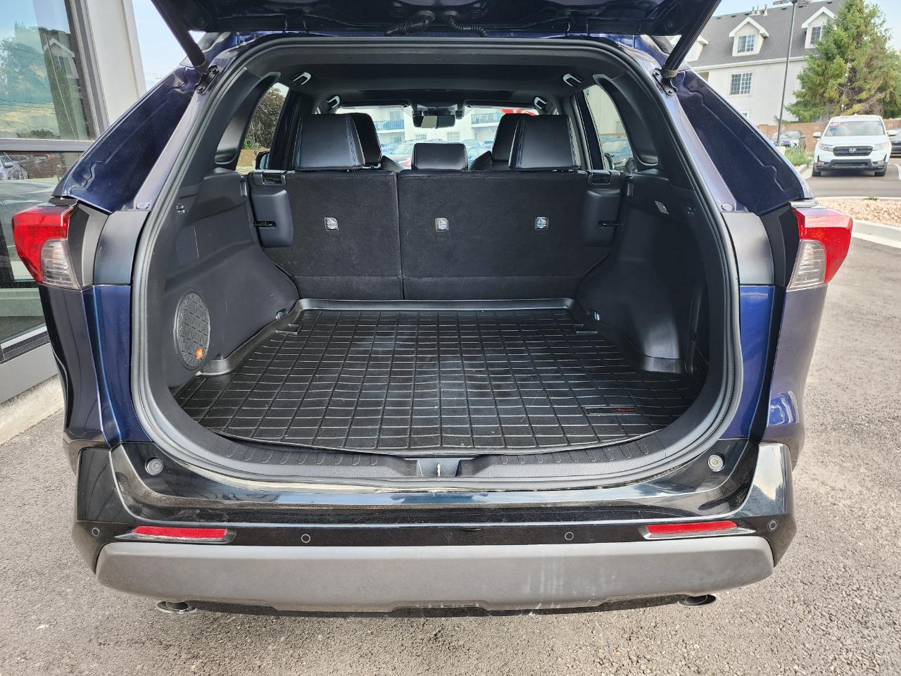 Toyota RAV4 Hybrid XSE 2021