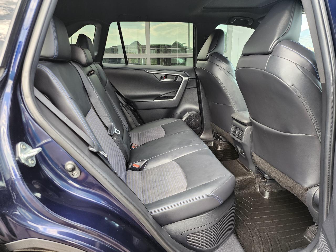 Toyota RAV4 Hybrid XSE 2021