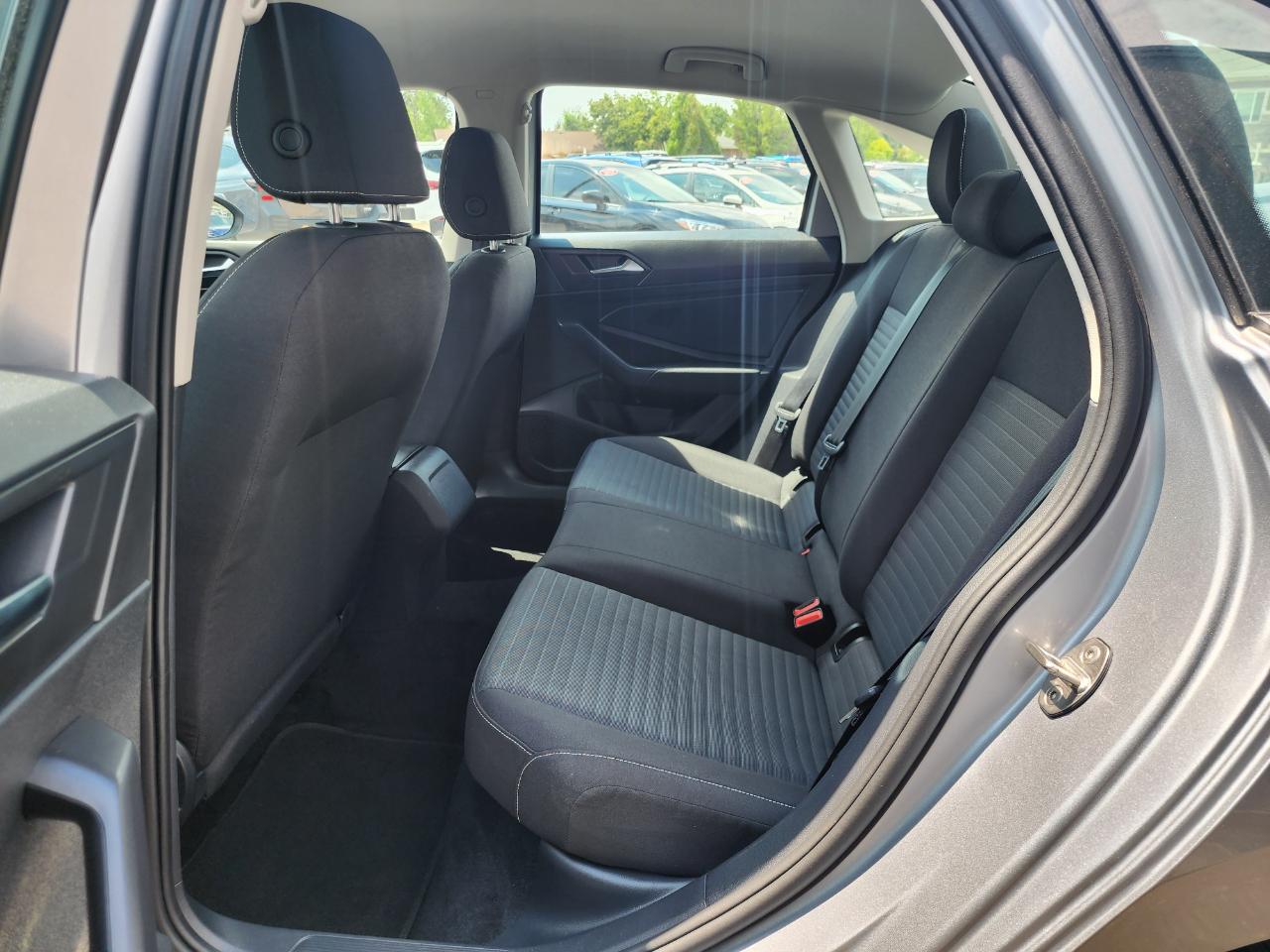 Volkswagen Jetta S 2024
