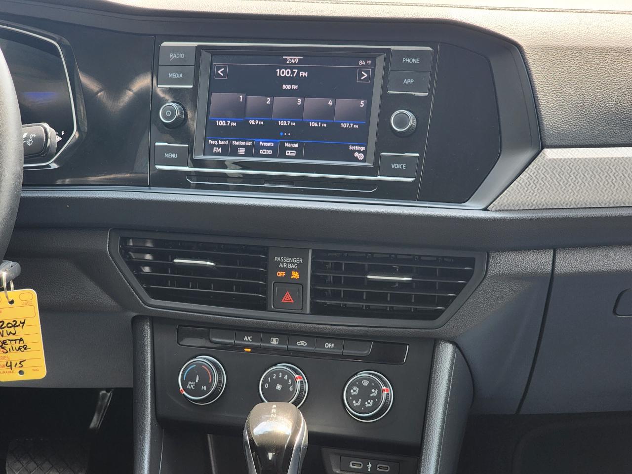 Volkswagen Jetta S 2024