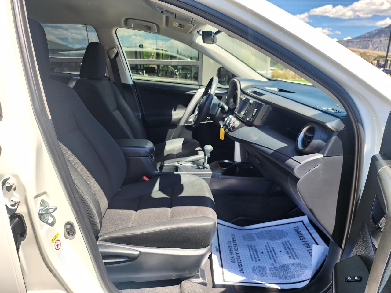 Toyota RAV4 LE AWD 2018