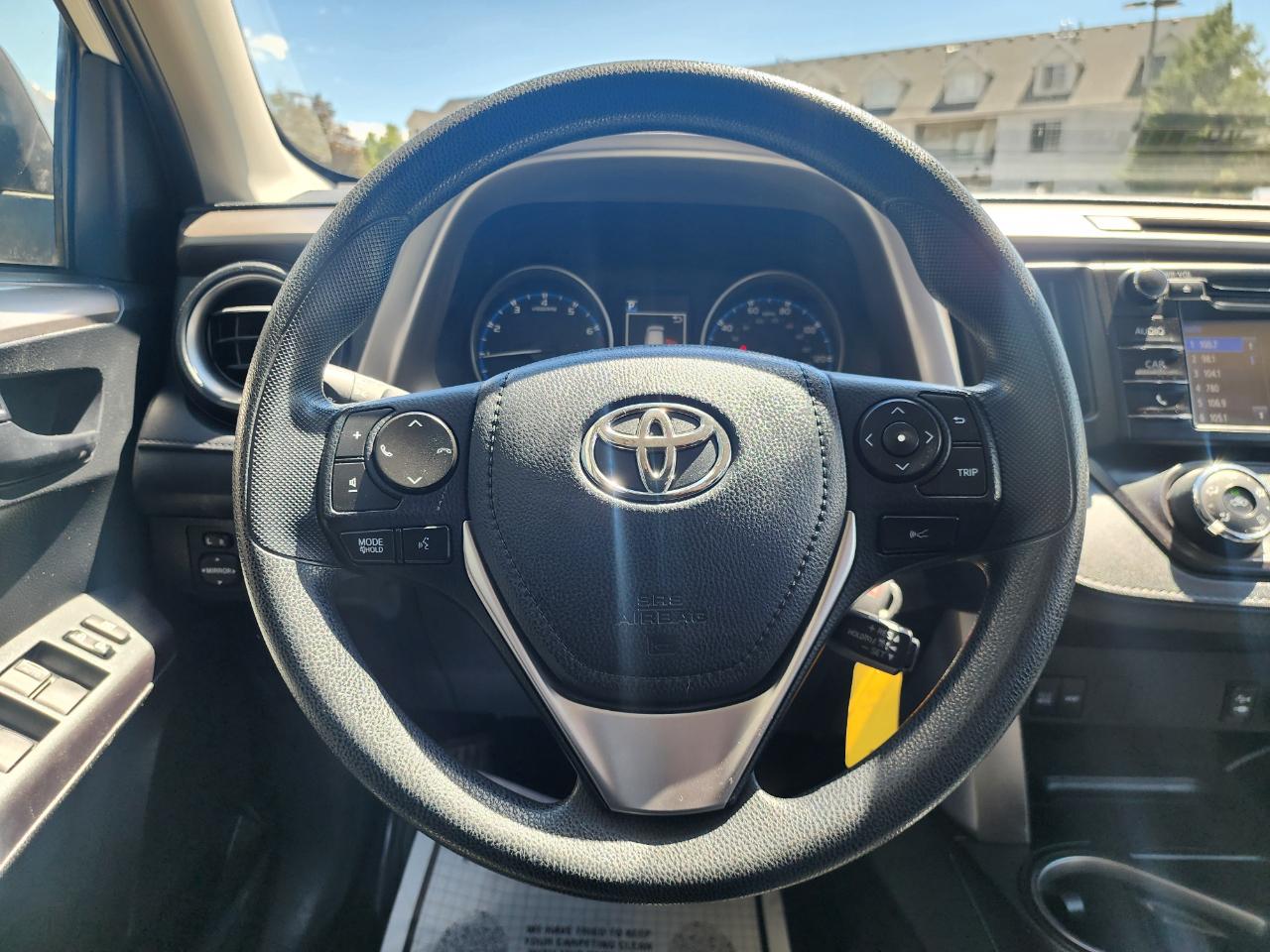 Toyota RAV4 LE AWD 2018