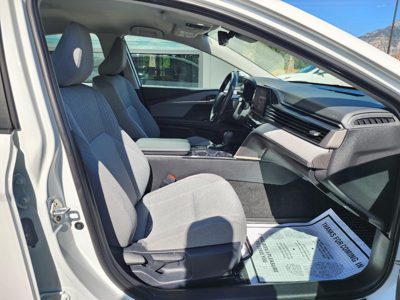 Toyota Camry Hybrid  2026