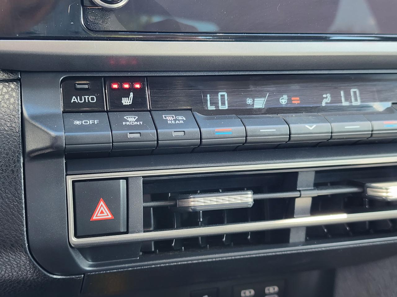 Toyota Camry Hybrid  2026