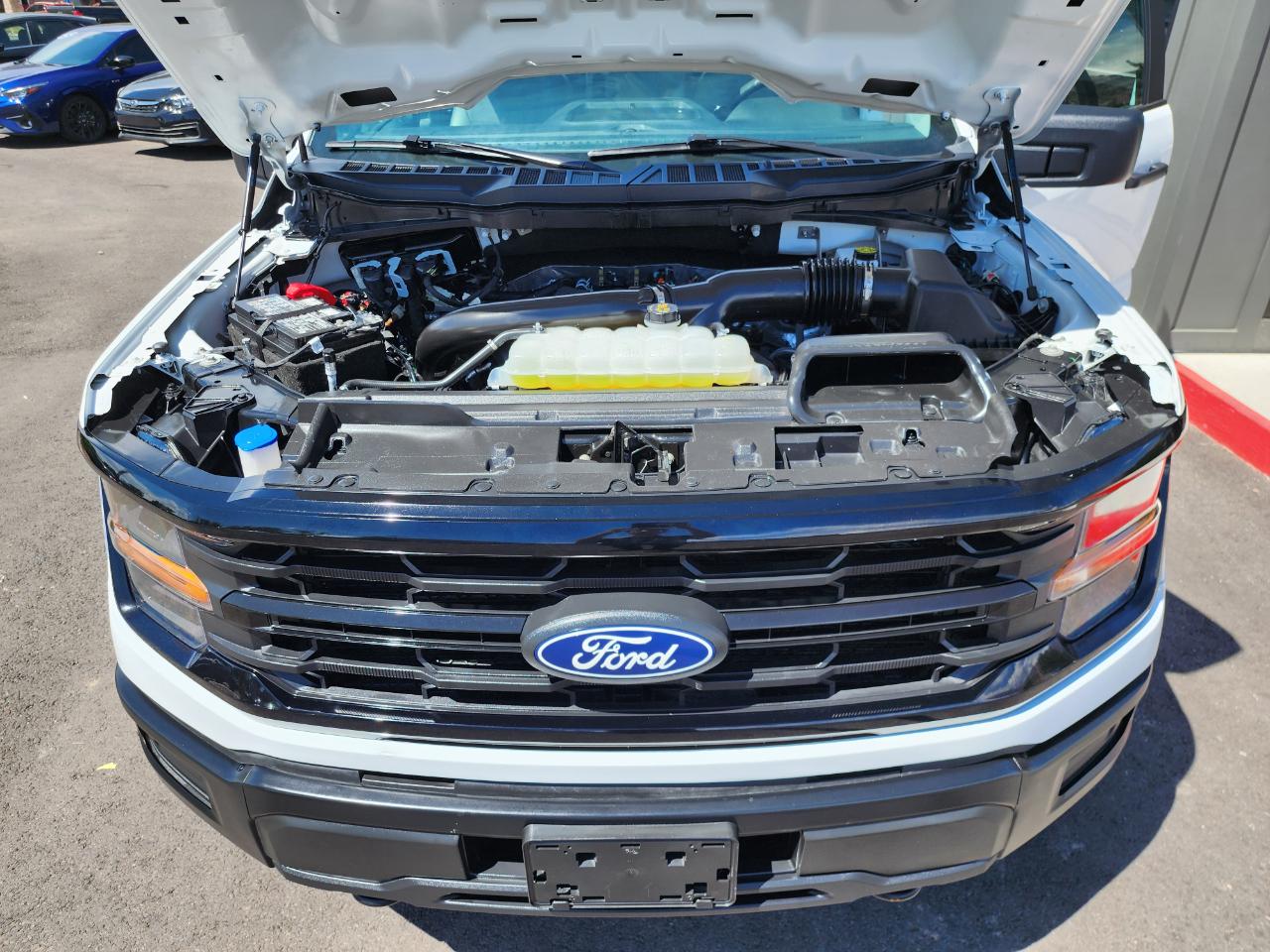 Ford F-150 XL SuperCab 4WD 2025