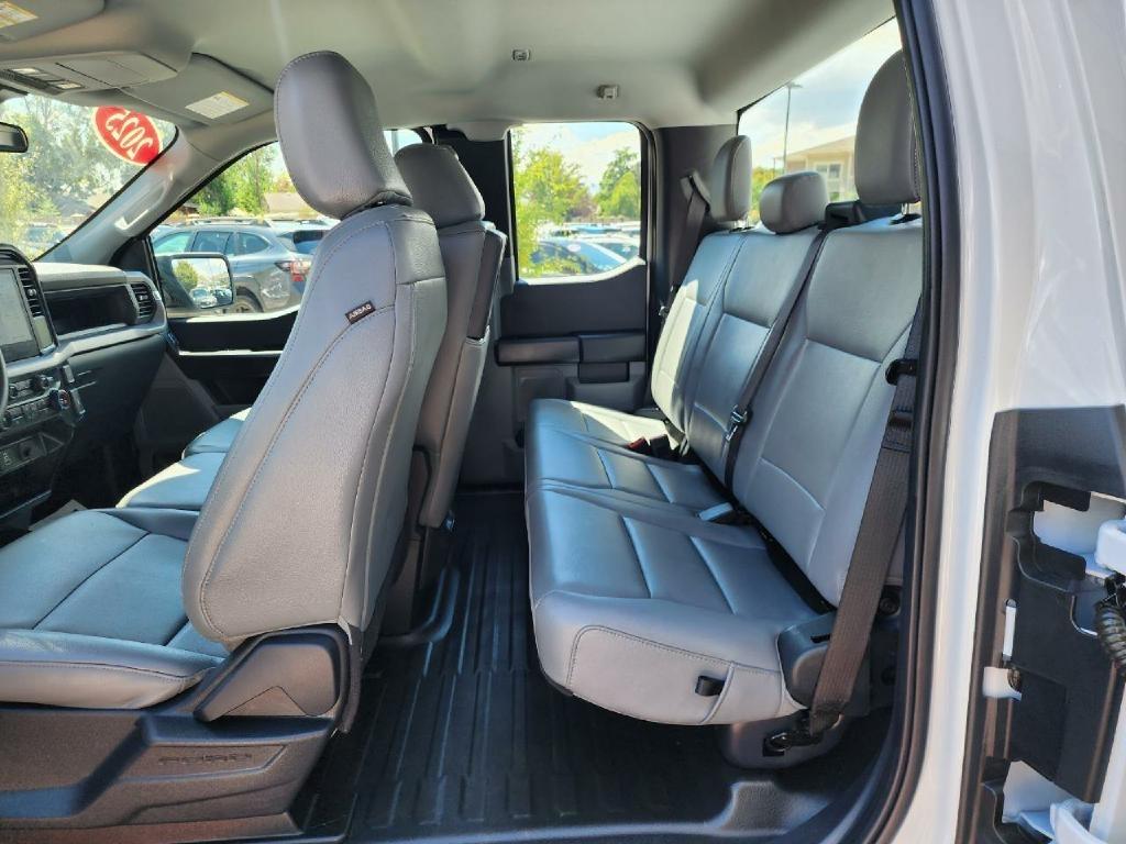 Ford F-150 XL SuperCab 4WD 2025