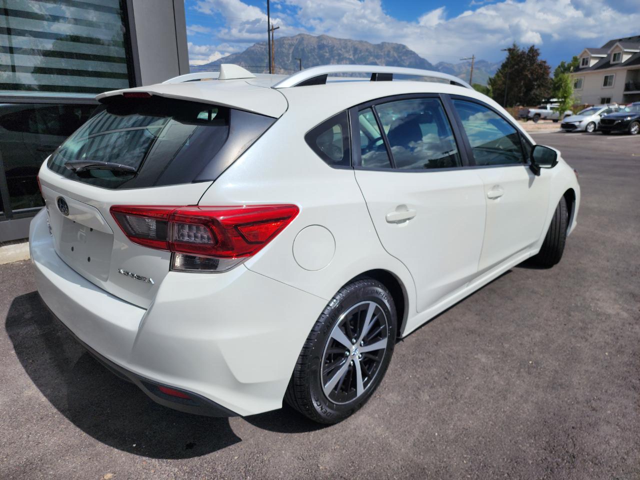 Subaru Impreza 2.0i Premium CVT 5-Door 2023