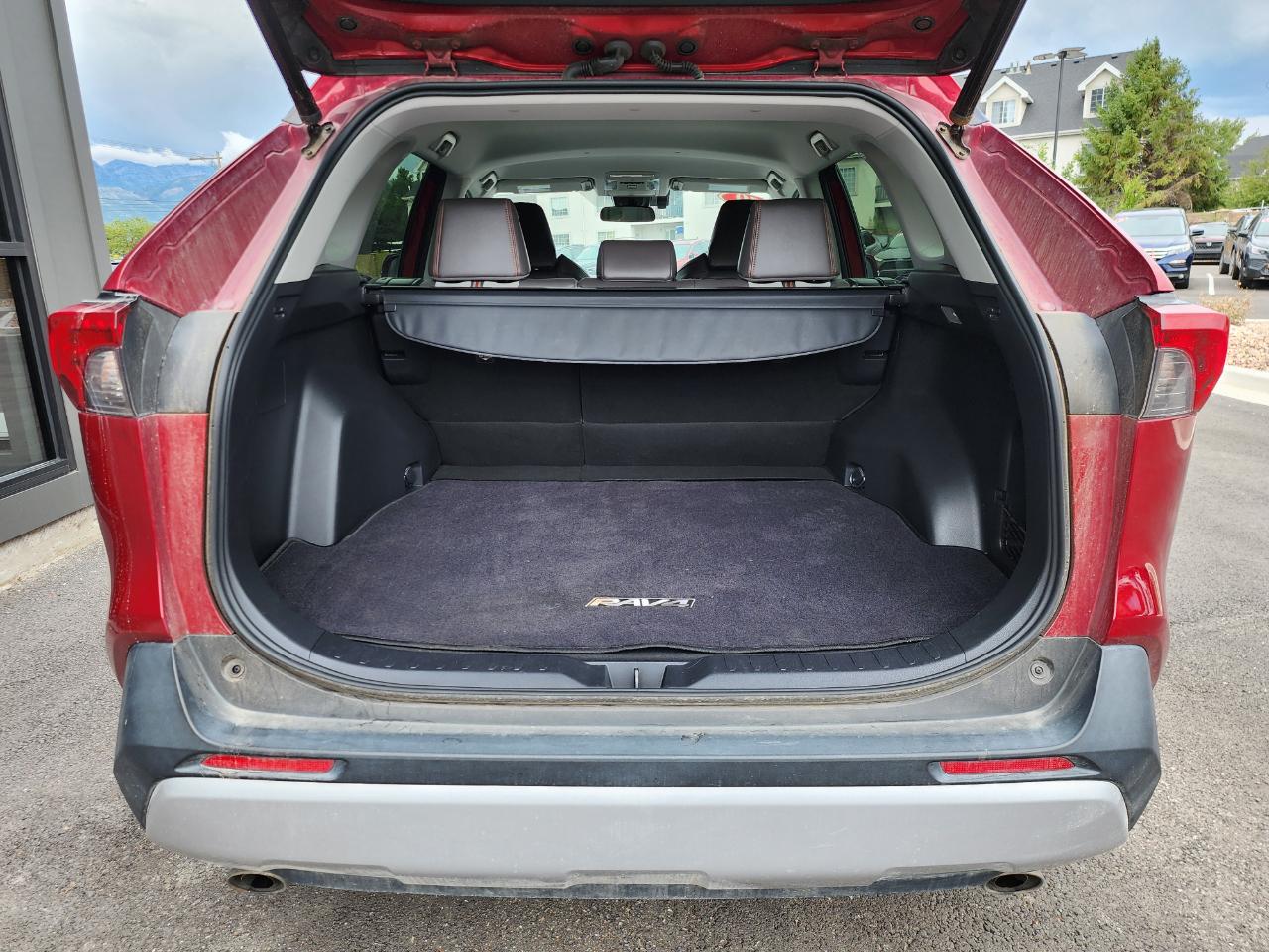 Toyota RAV4 Adventure AWD 2019