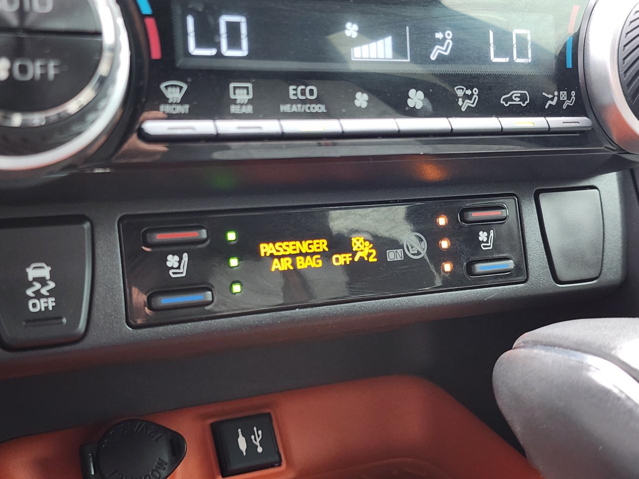 Toyota RAV4 Adventure AWD 2019