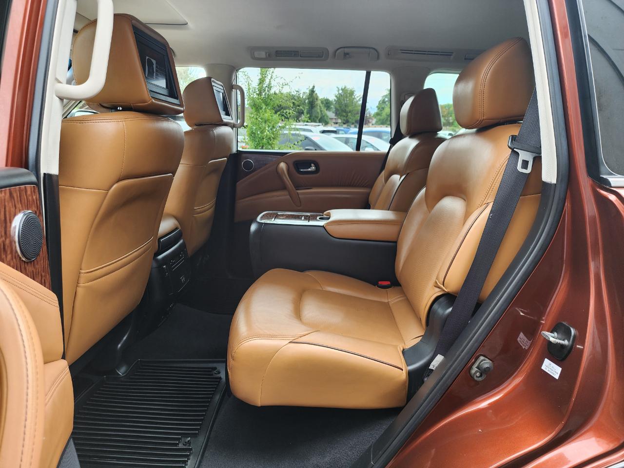 Nissan Armada Platinum AWD 2017