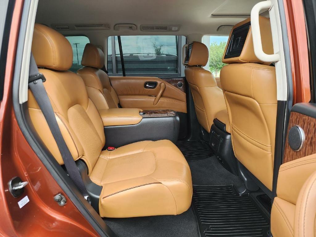 Nissan Armada Platinum AWD 2017