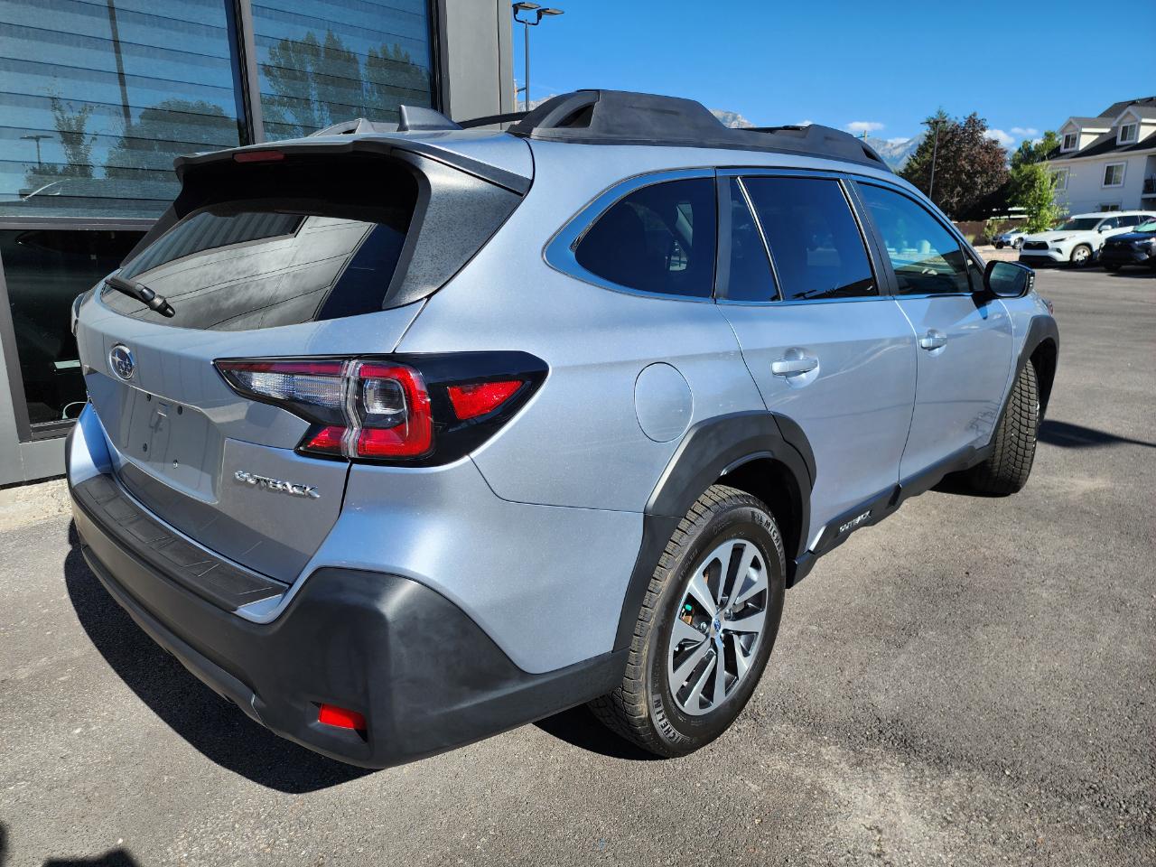 Subaru Outback Premium 2025