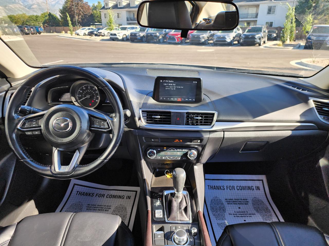 Mazda MAZDA3 i Touring AT 4-Door 2017