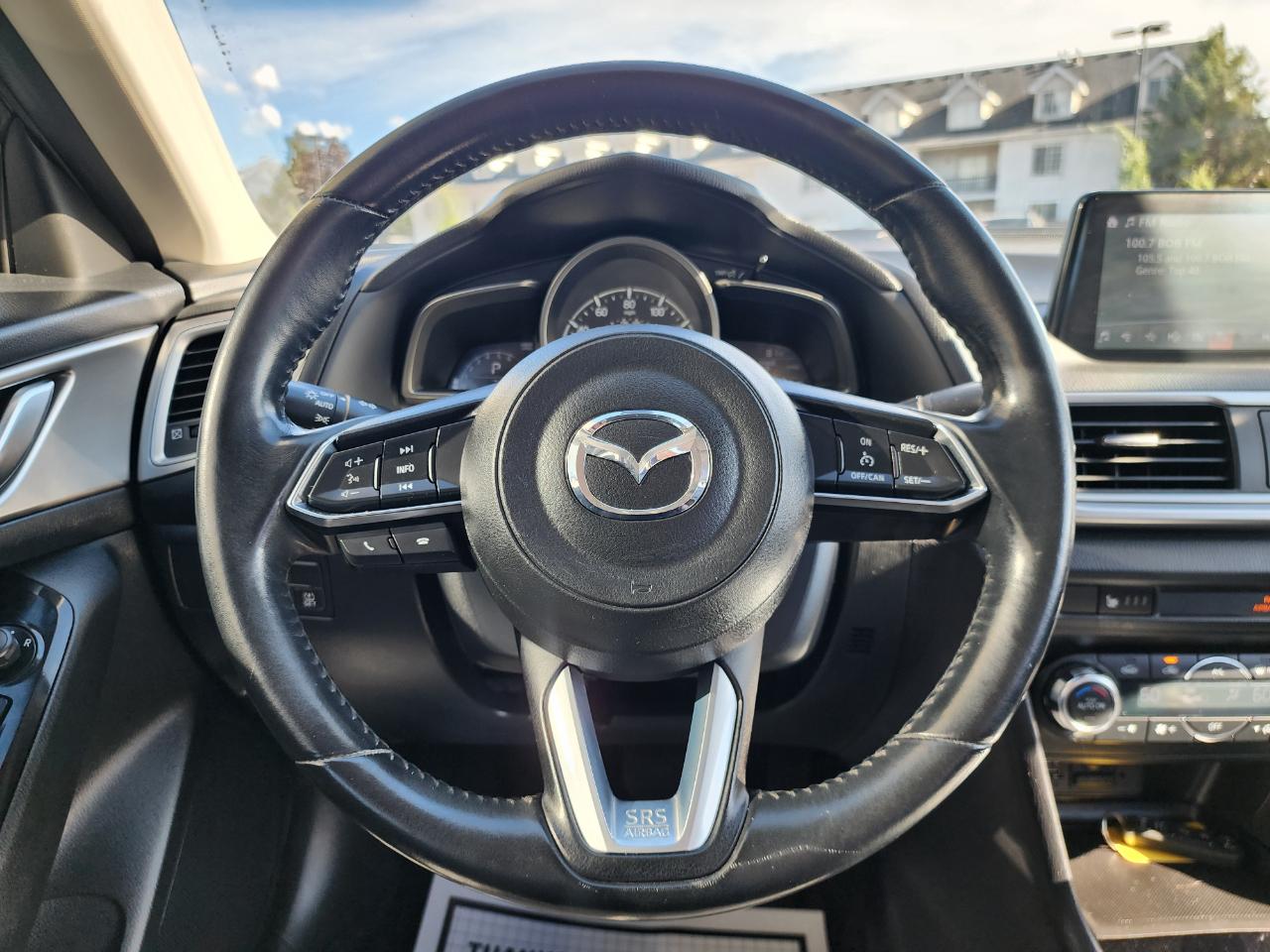 Mazda MAZDA3 i Touring AT 4-Door 2017