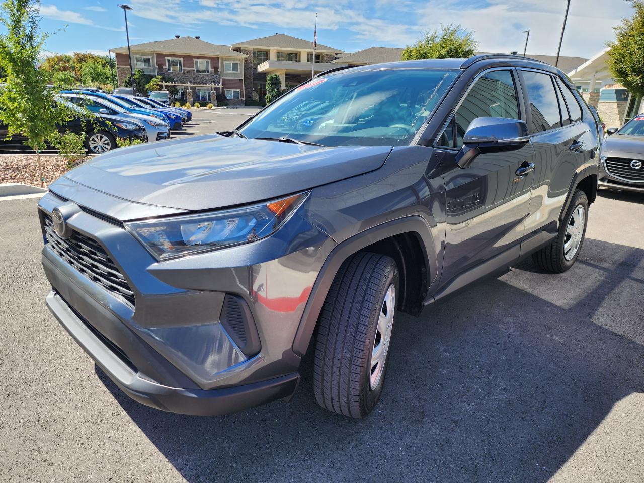 Toyota RAV4 LE AWD 2019