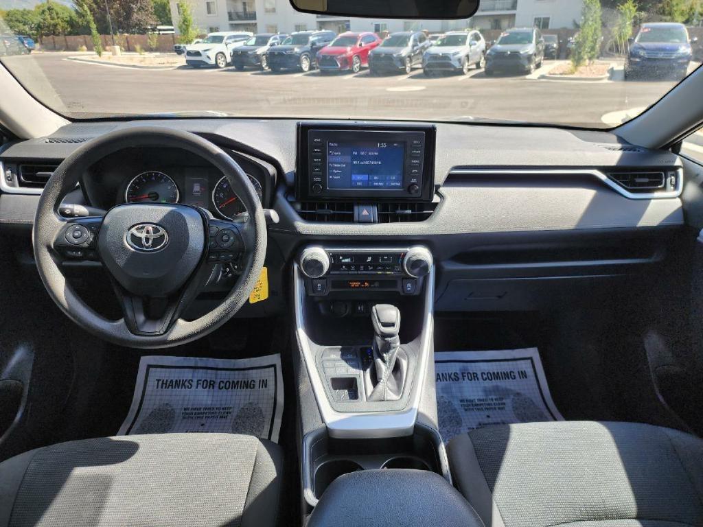 Toyota RAV4 LE AWD 2019