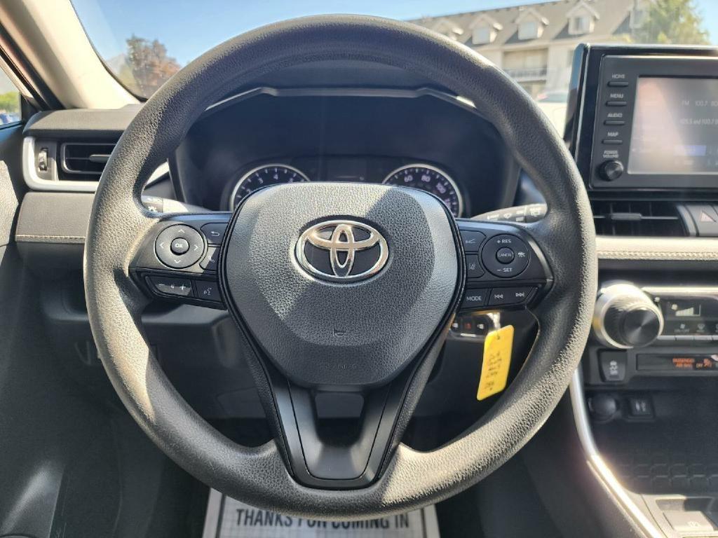 Toyota RAV4 LE AWD 2019