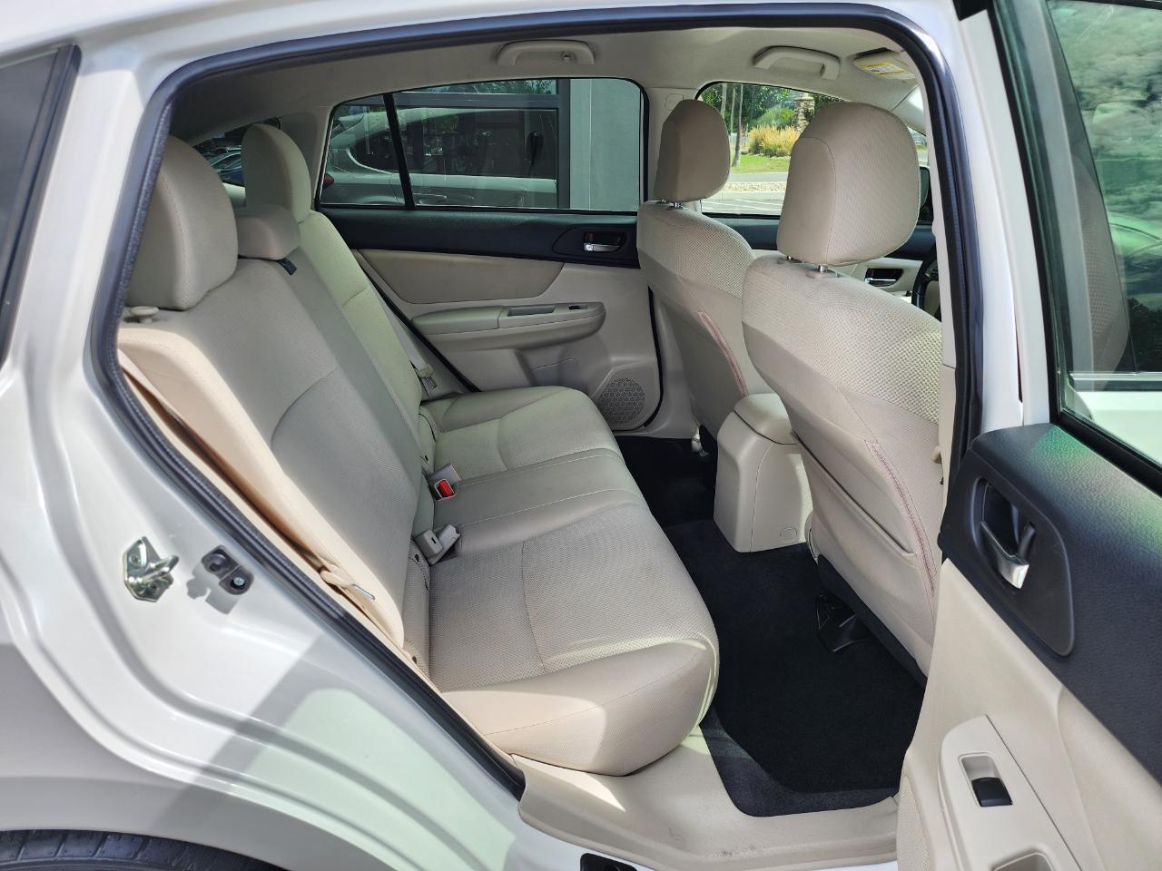 Subaru Impreza 2.0i Premium 5-Door w/All Weather Package 2014