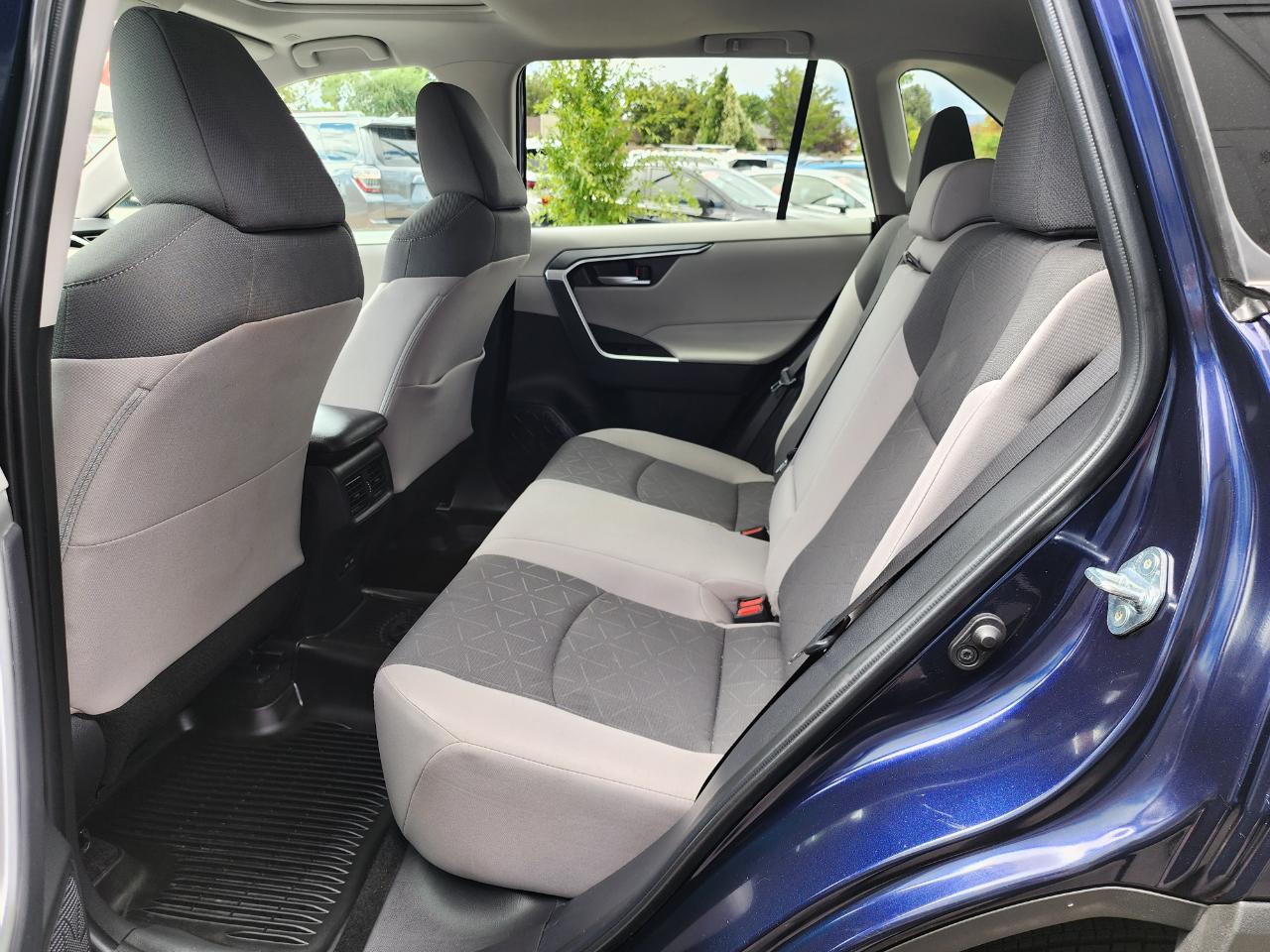 Toyota RAV4 XLE AWD 2025