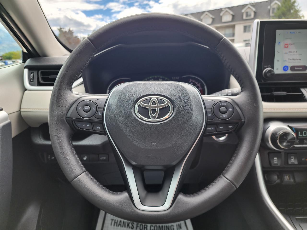 Toyota RAV4 XLE AWD 2025