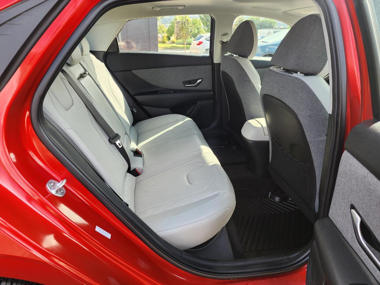 Hyundai Elantra Limited 2021
