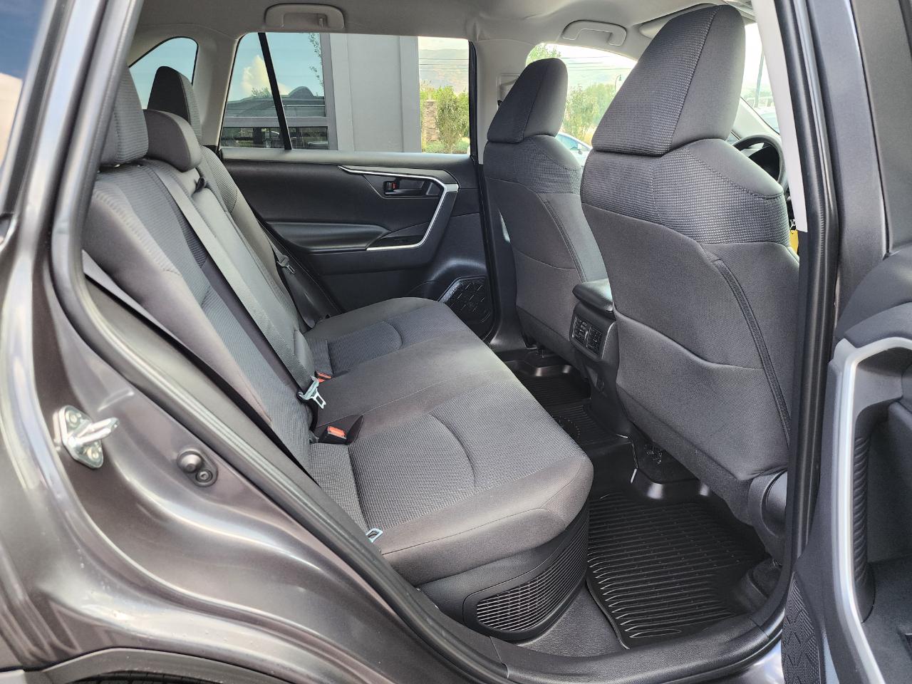 Toyota RAV4 Hybrid LE 2022