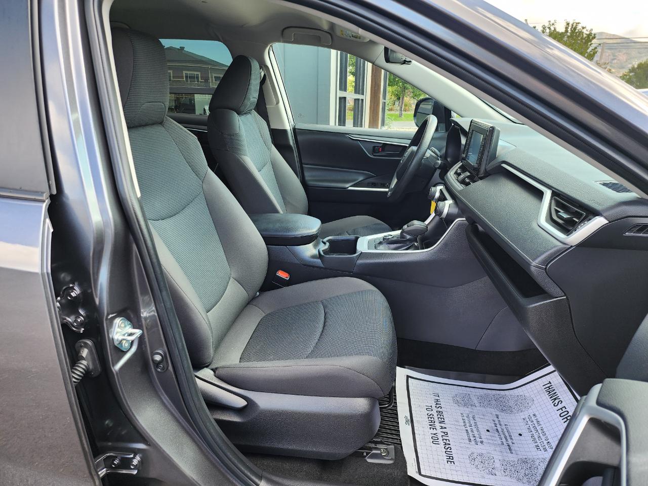 Toyota RAV4 Hybrid LE 2022