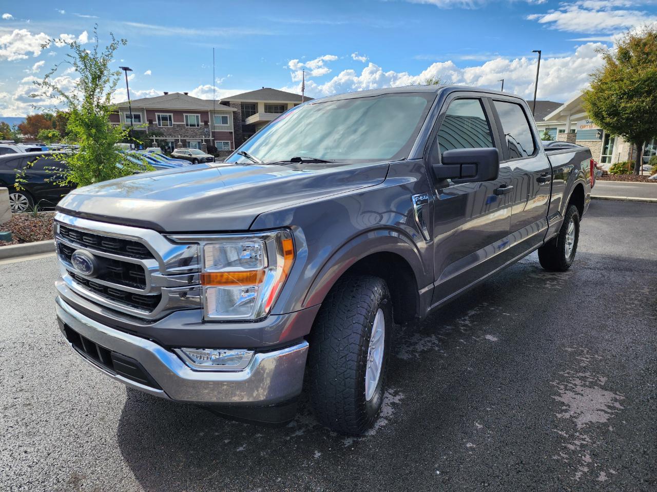 Ford F-150 XLT SuperCrew 4WD 2021