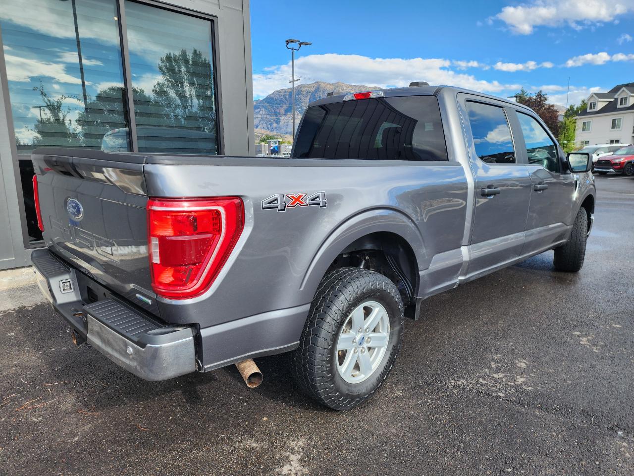 Ford F-150 XLT SuperCrew 4WD 2021