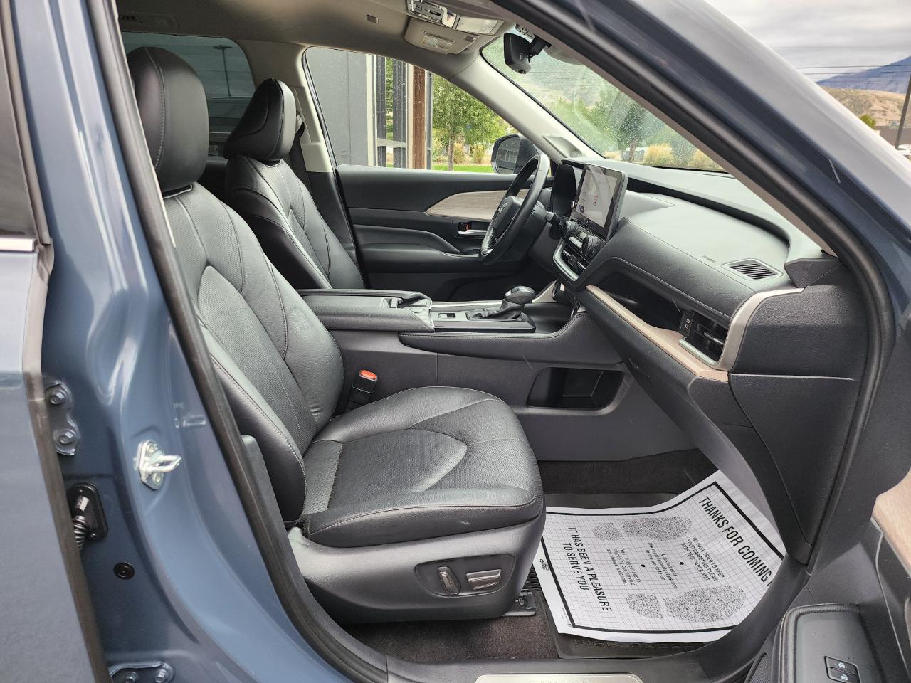 Toyota Grand Highlander Limited AWD 2024