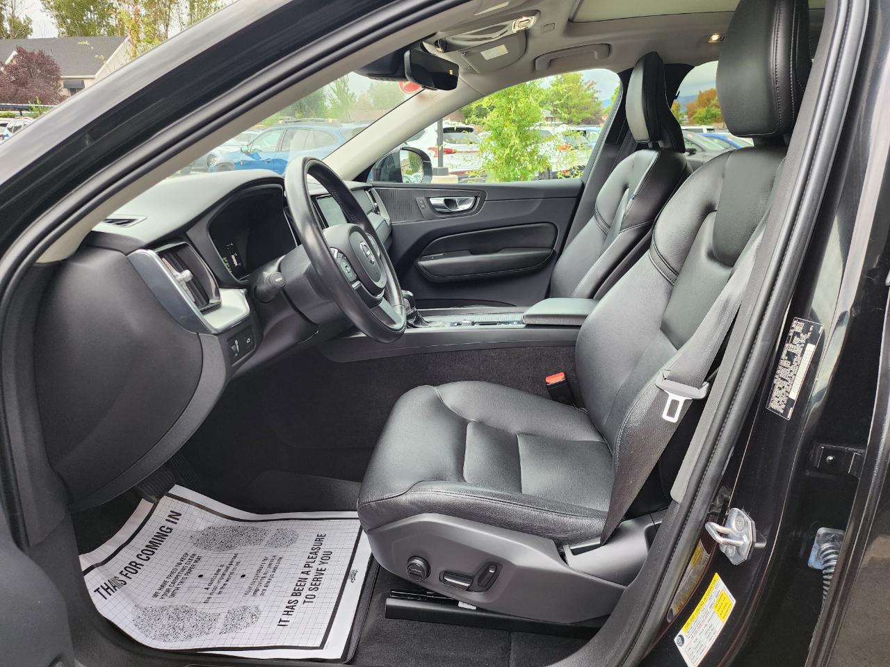 Volvo XC60 T5 Momentum AWD 2019