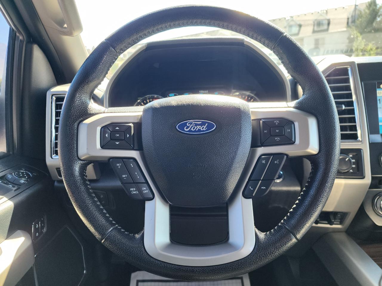 Ford F-150 Lariat SuperCrew 5.5-ft. Bed 4WD 2016