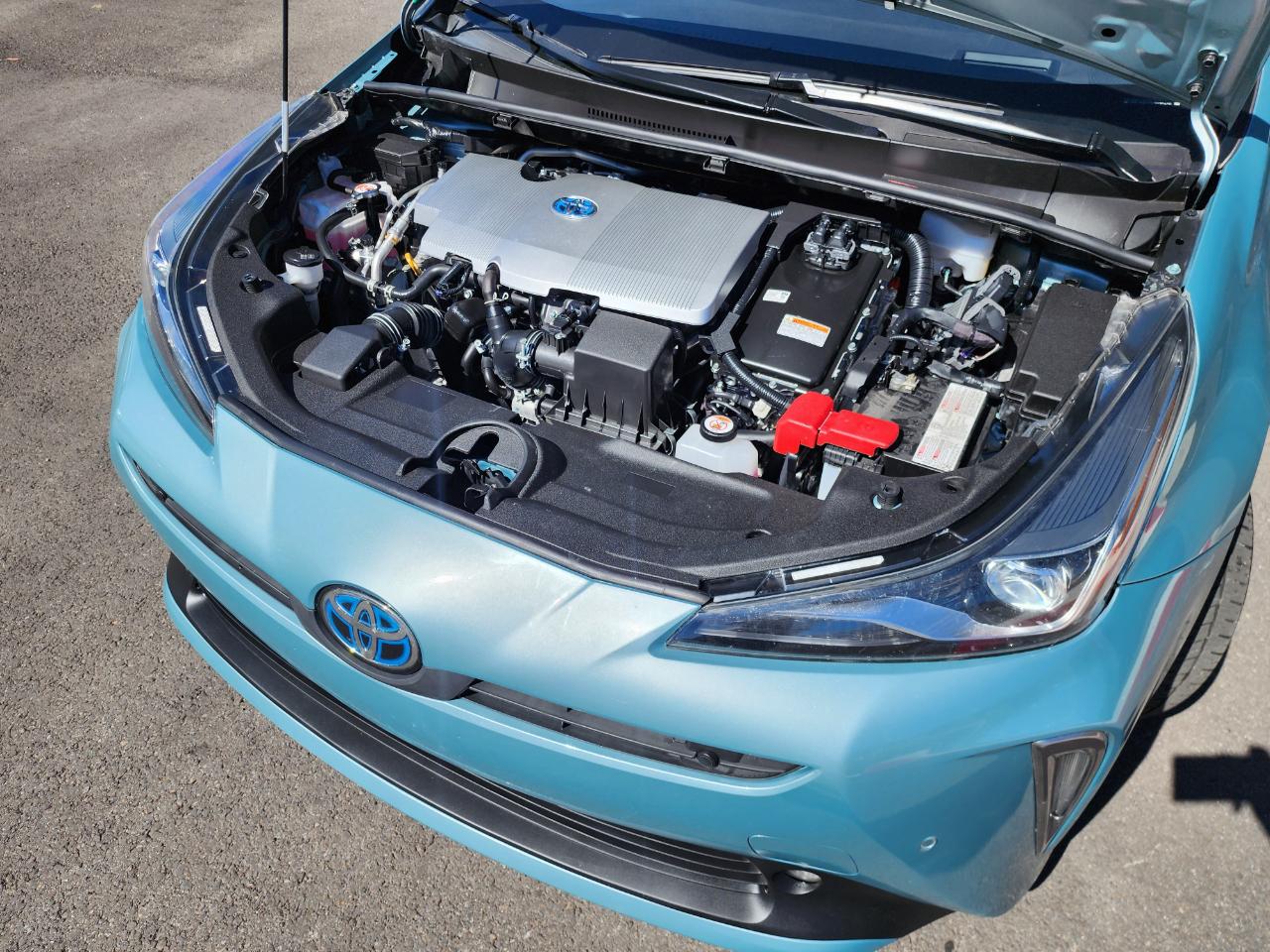 Toyota Prius XLE AWD-e 2022