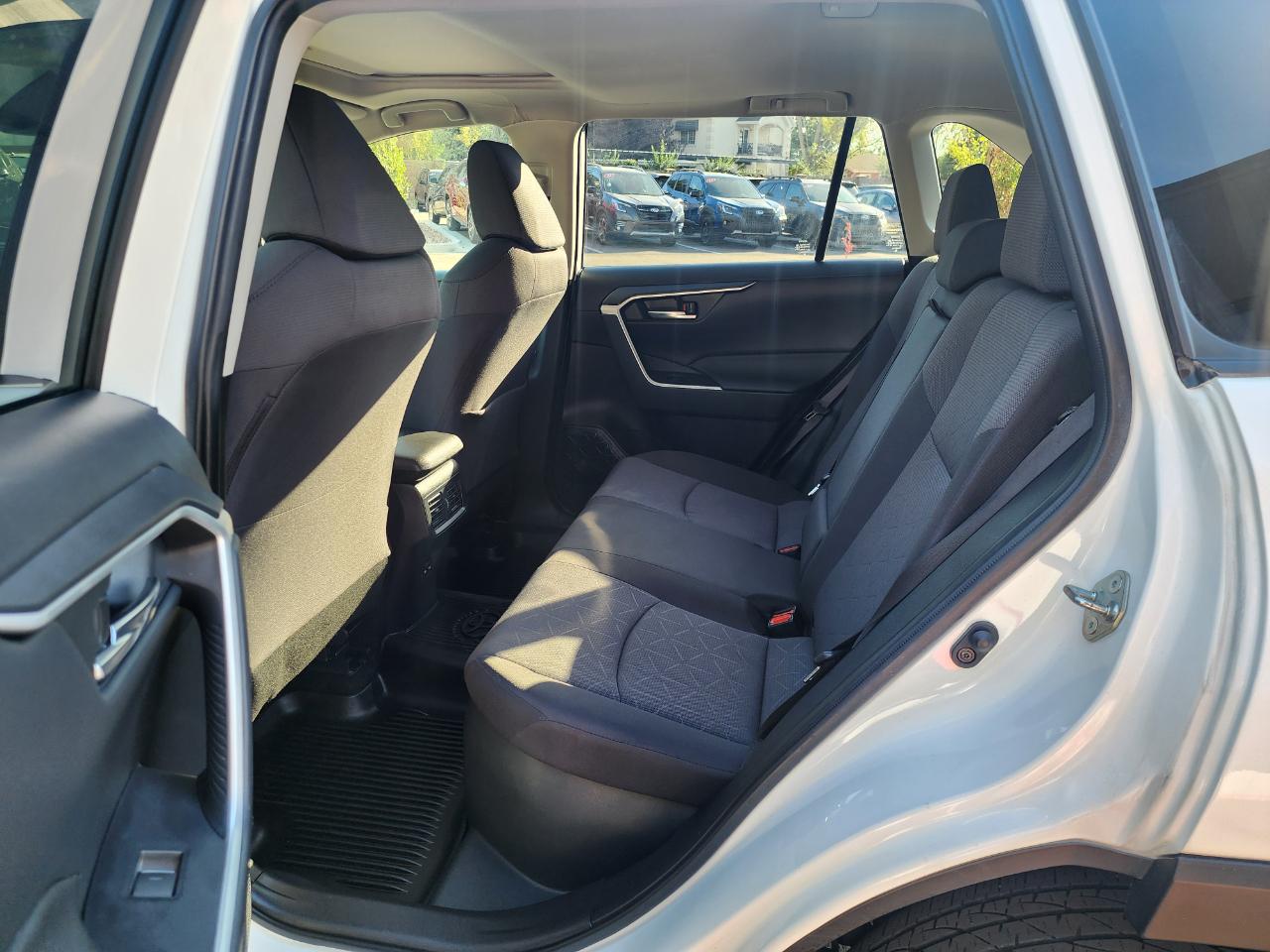 Toyota RAV4 Hybrid XLE 2022