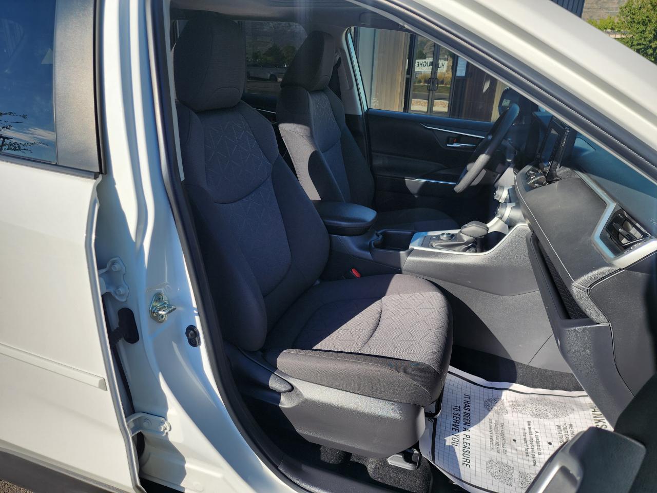 Toyota RAV4 Hybrid XLE 2022