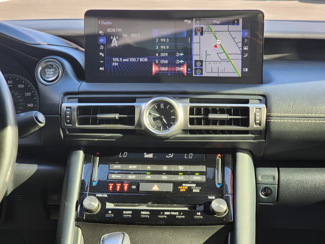 Lexus IS 300 AWD 2021