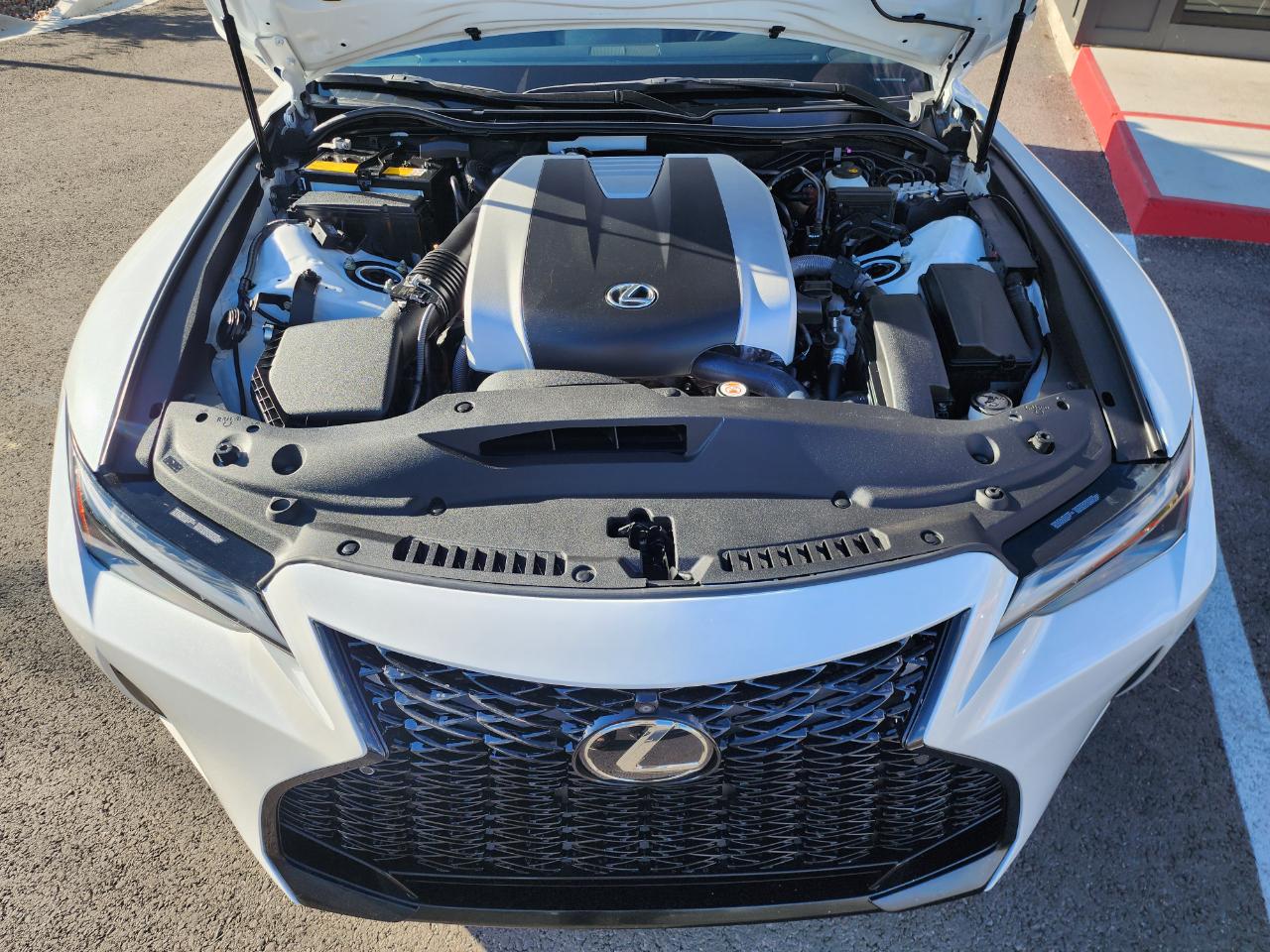 Lexus IS 300 AWD 2021