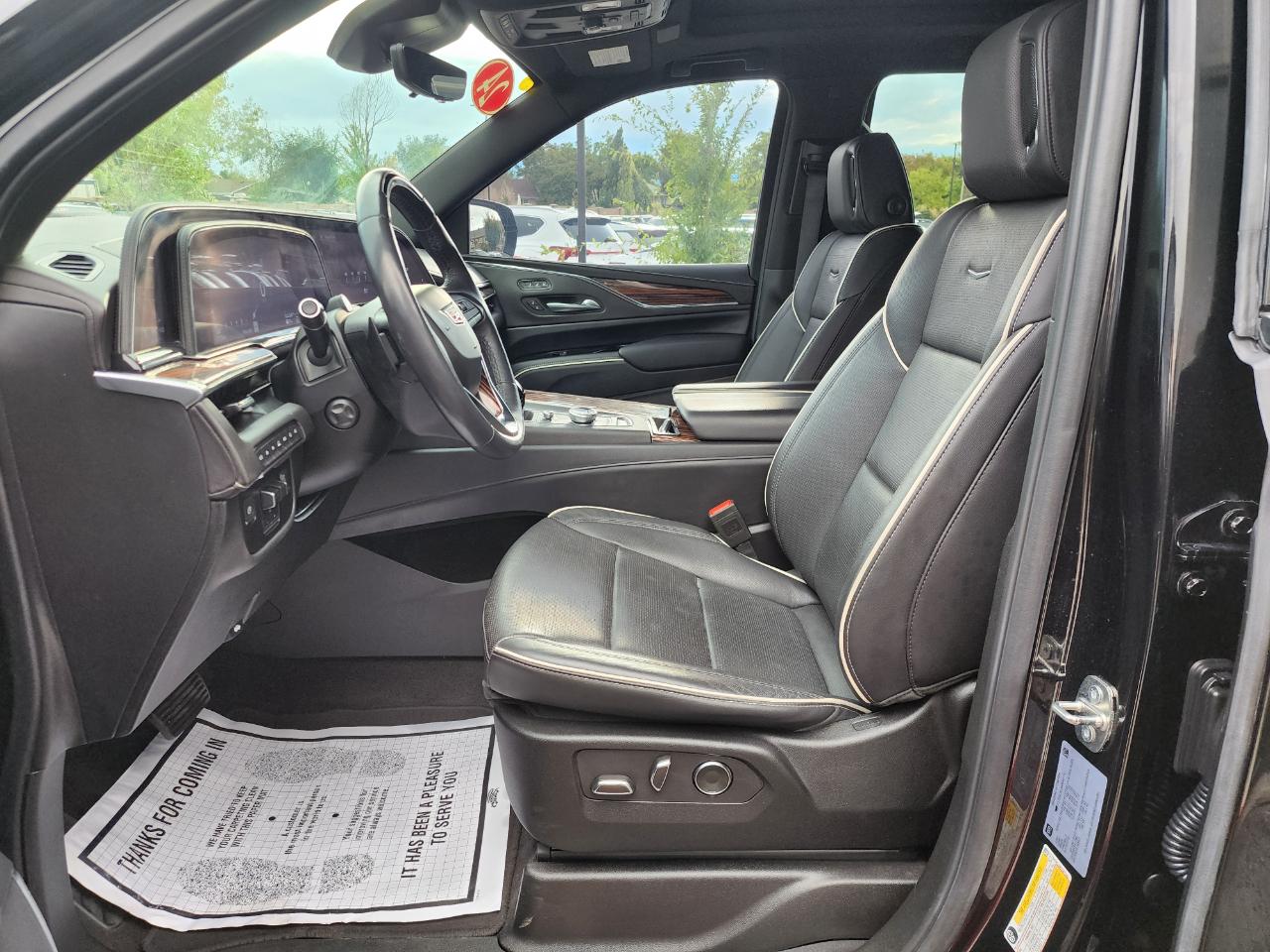 Cadillac Escalade Premium Luxury AWD 2024