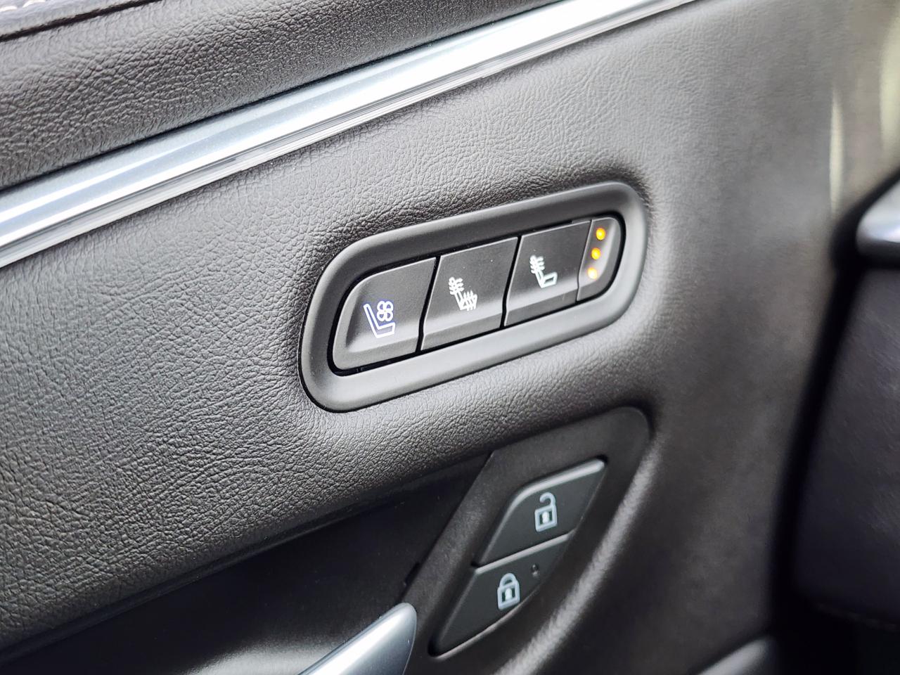 Cadillac Escalade Premium Luxury AWD 2024