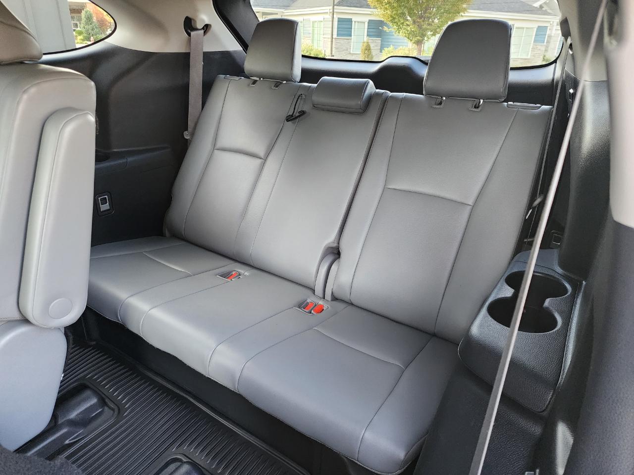 Toyota Highlander XLE AWD V6 2021