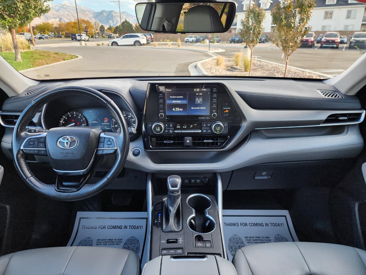 Toyota Highlander XLE AWD V6 2021