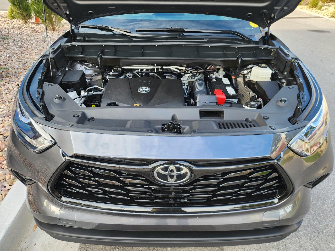 Toyota Highlander XLE AWD V6 2021